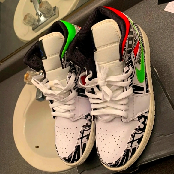 Rare Jordans - Picture 3 of 4